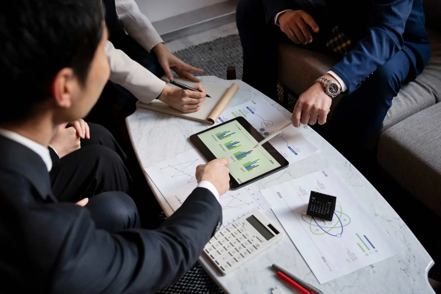 What is the Role of AP and AR ParkerBeth - ParkerBeth Recruiting Agency What is the Role of AP and AR - ParkerBeth