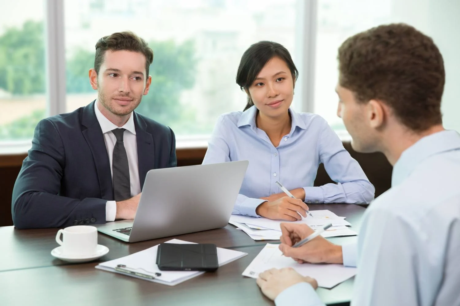 Can Recruiters Help with Executive Roles - Parkerbeth